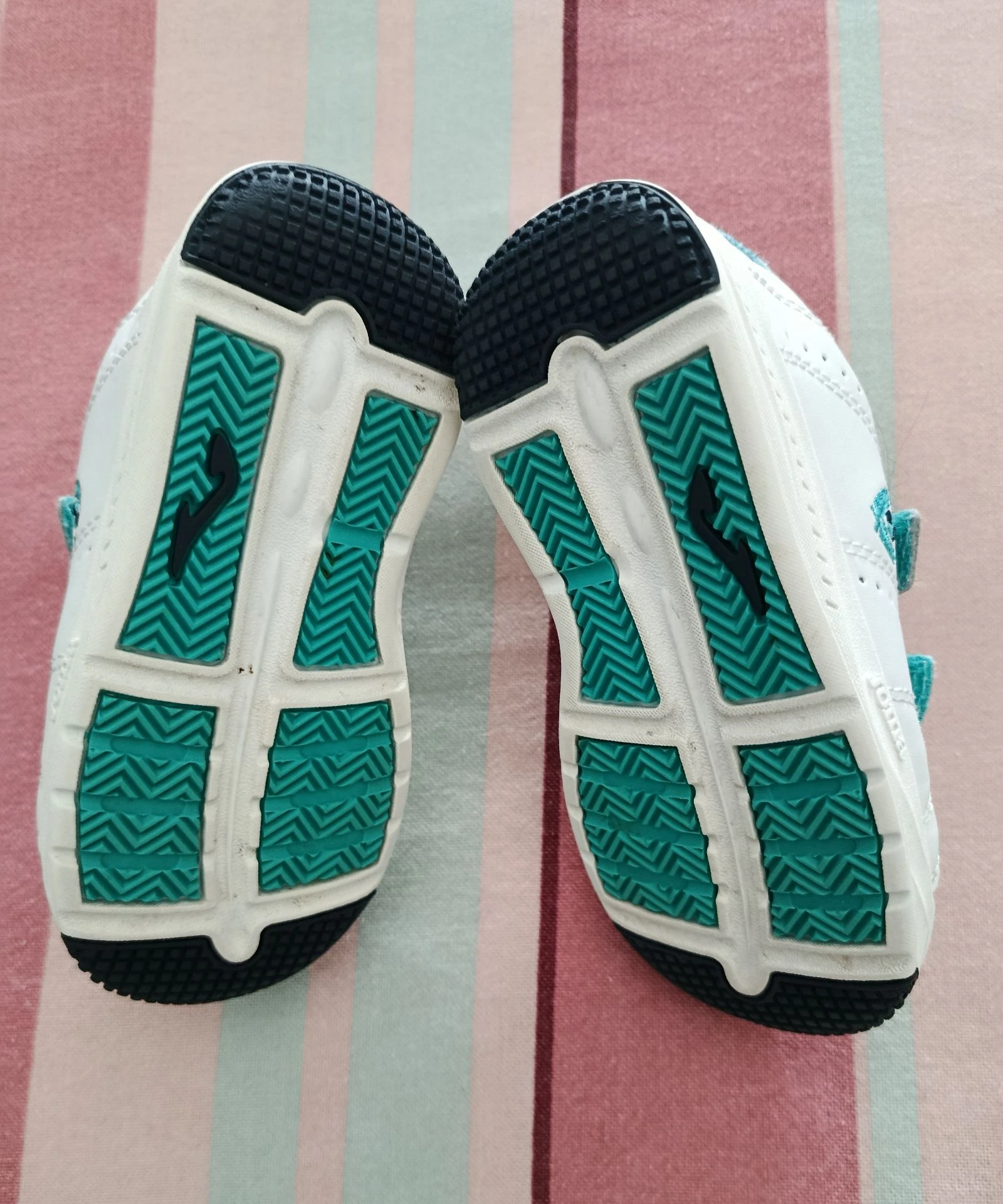 Zapatillas blancas para niño – photo 2